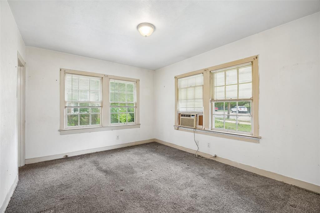 Ravinia Heights - Residential