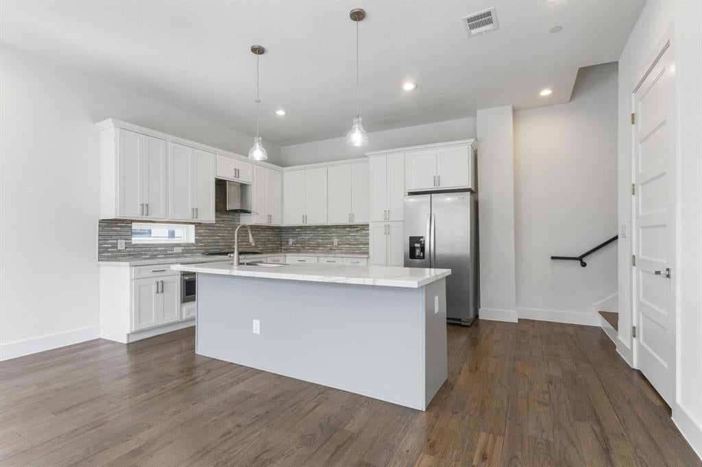 2450 N Garrett Avenue 14