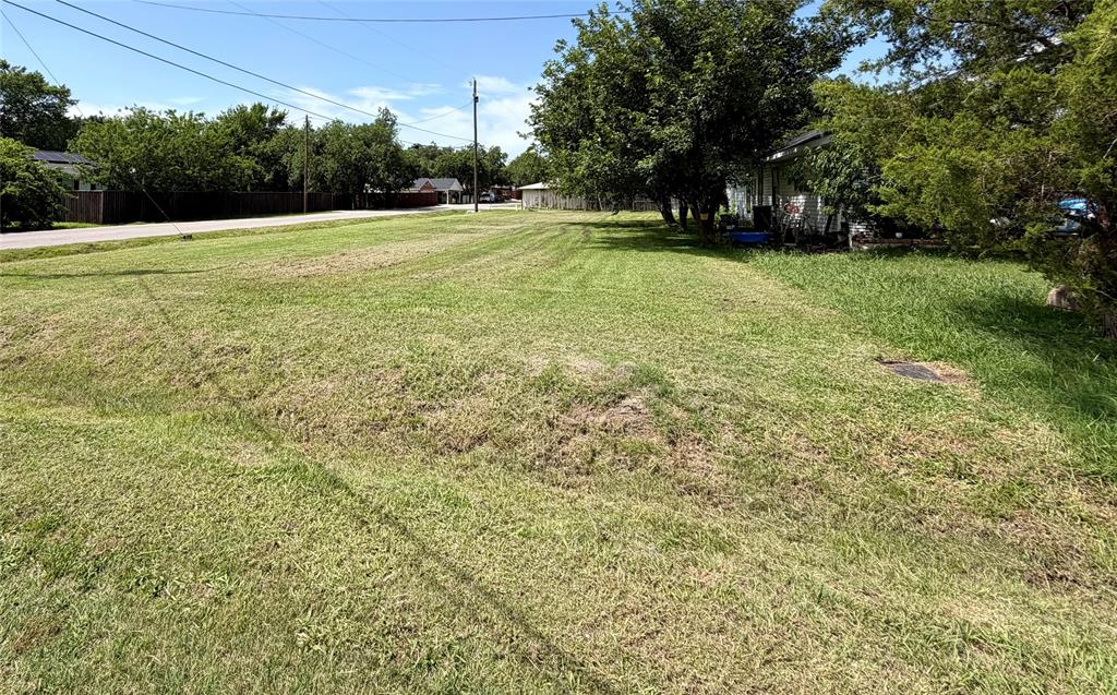 Photo 1 of 10 — 302 S New Mexico Street, Celina, TX 75009