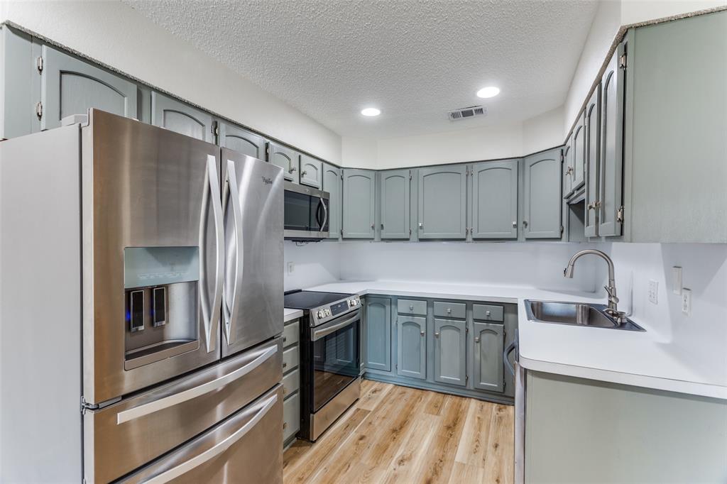 4014 Ridglea Country Club Drive