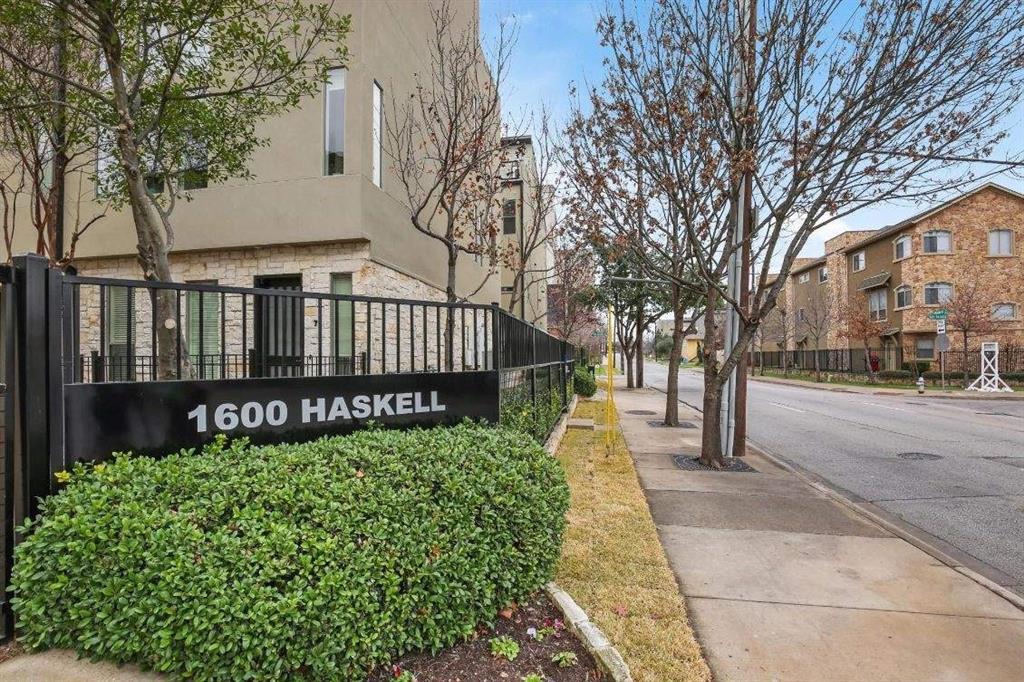 1600 Haskell Condos - Residential Lease