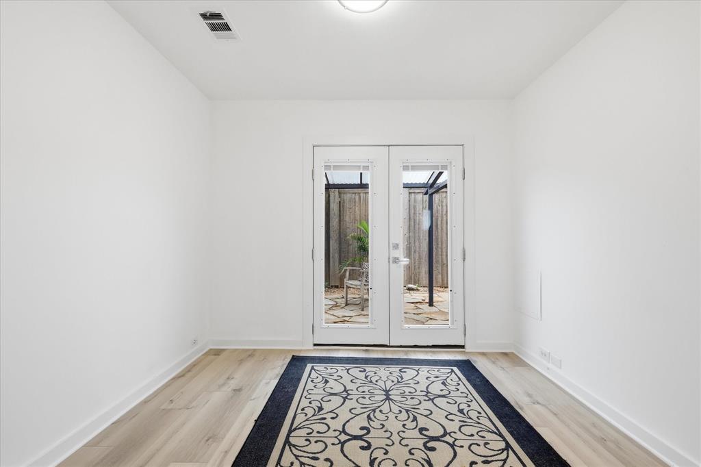 Swiss Ave - Residential