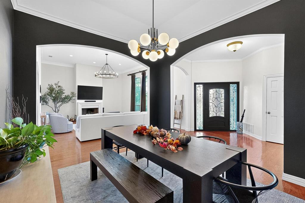 2806 Sausalito Drive