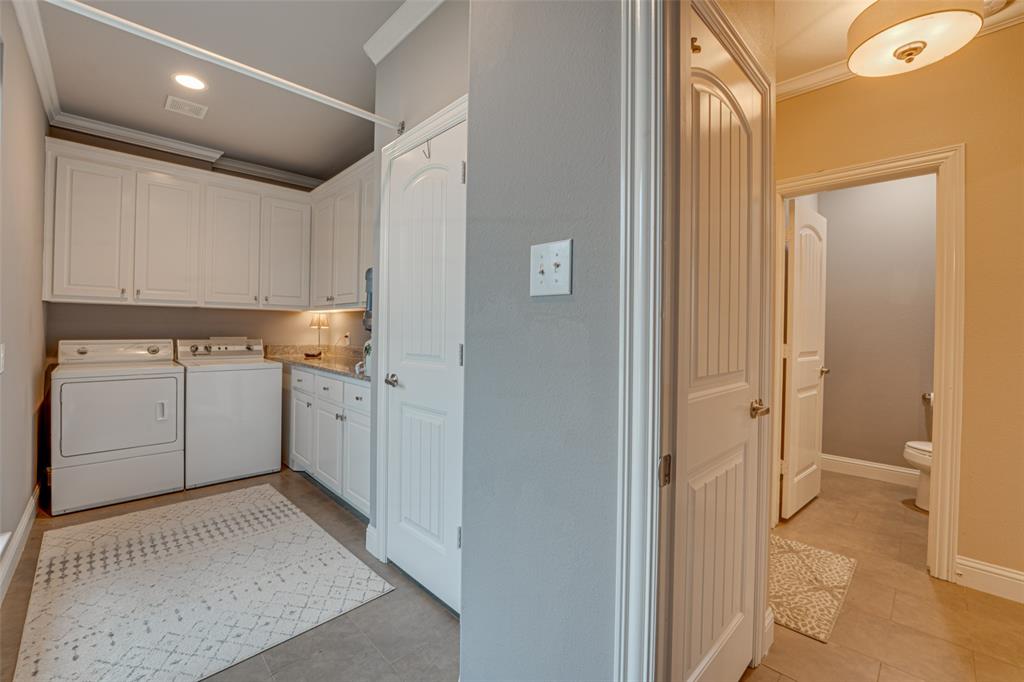 Foxchase 7 - Residential