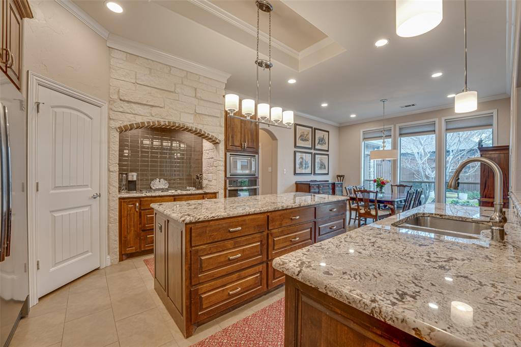 Foxchase 7 - Residential