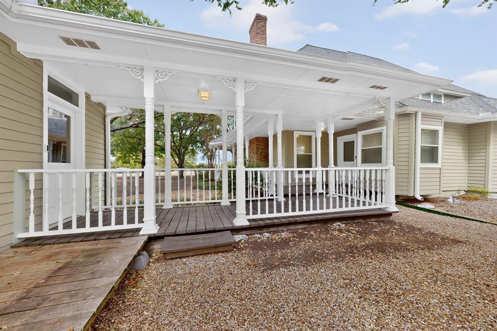 2 Trailridge Drive