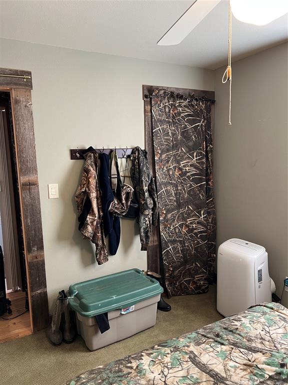 AB1640 M R McAfee - Farm