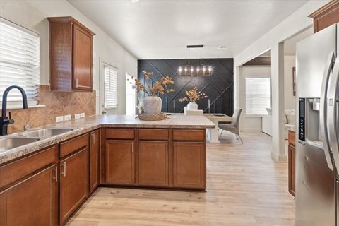 Tiny photo for 1612 Kings Glen Lane, Fort Worth, TX 76140 (MLS # 21098457)