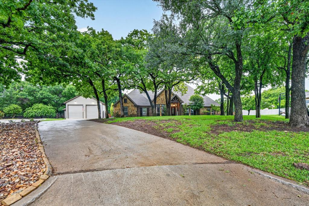 1005 Meadow Lark Lane