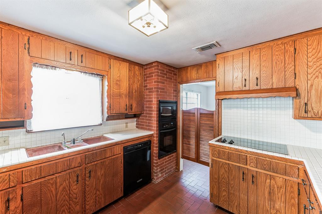 Photo 9 of 31 of 206 Mcfarland Ranch Road house