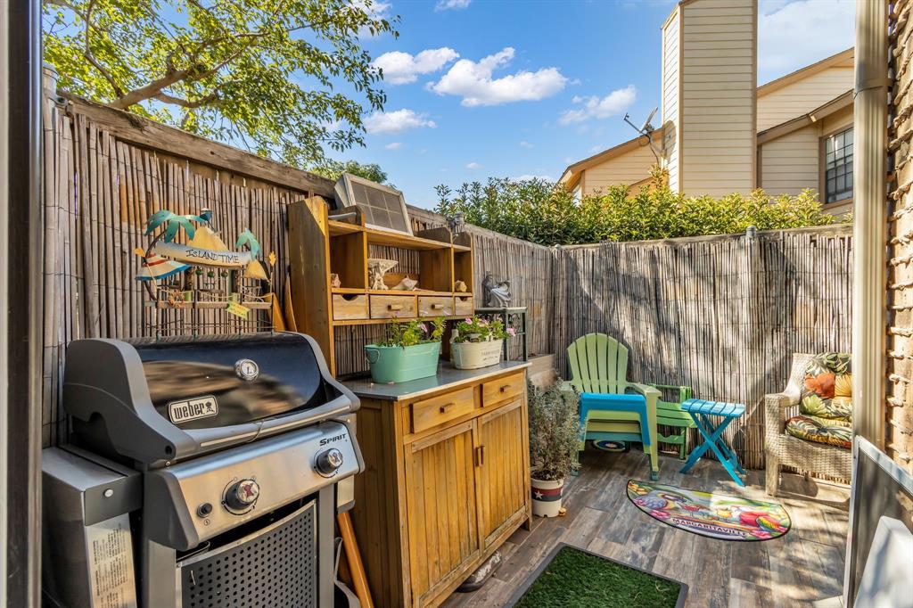 Oakbrook Crossing Condo - Residential