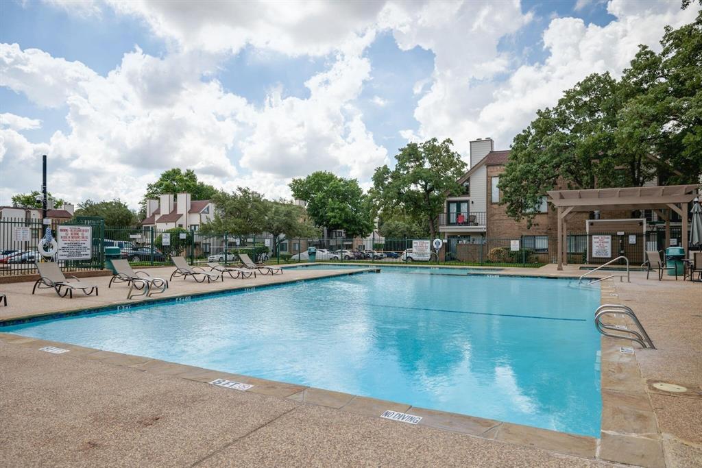 Arlington Oaks Condo - Residential Lease