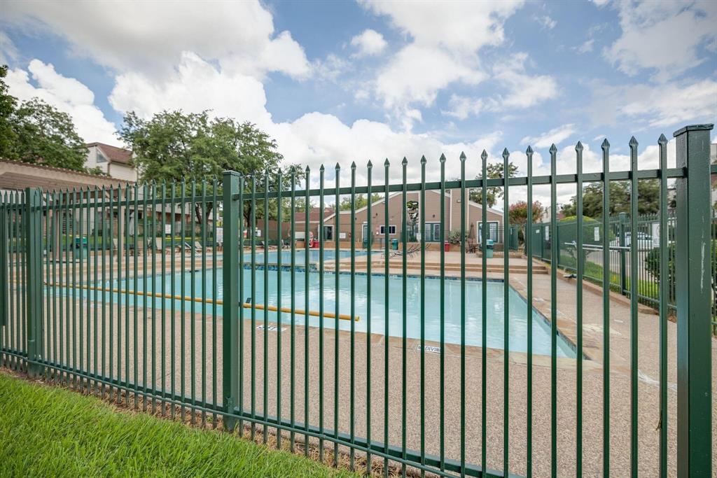 Arlington Oaks Condo - Residential Lease