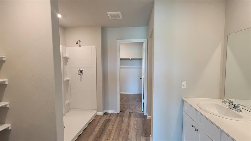 Longhorn Estates - Residential