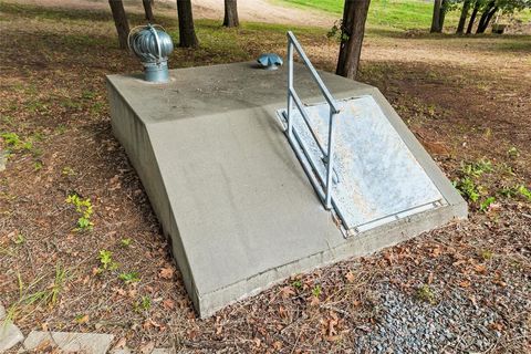 Tiny photo for 3557 US Highway 69, Denison, TX 75021 (MLS # 21098195)