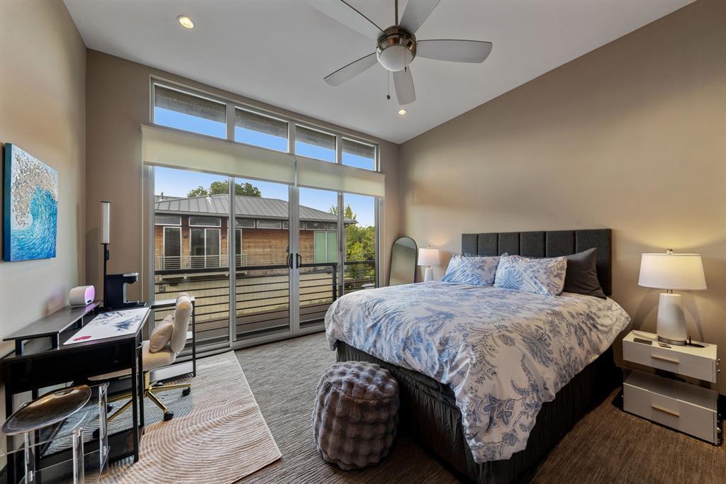 6 Dallas City Bl 6416 - Residential