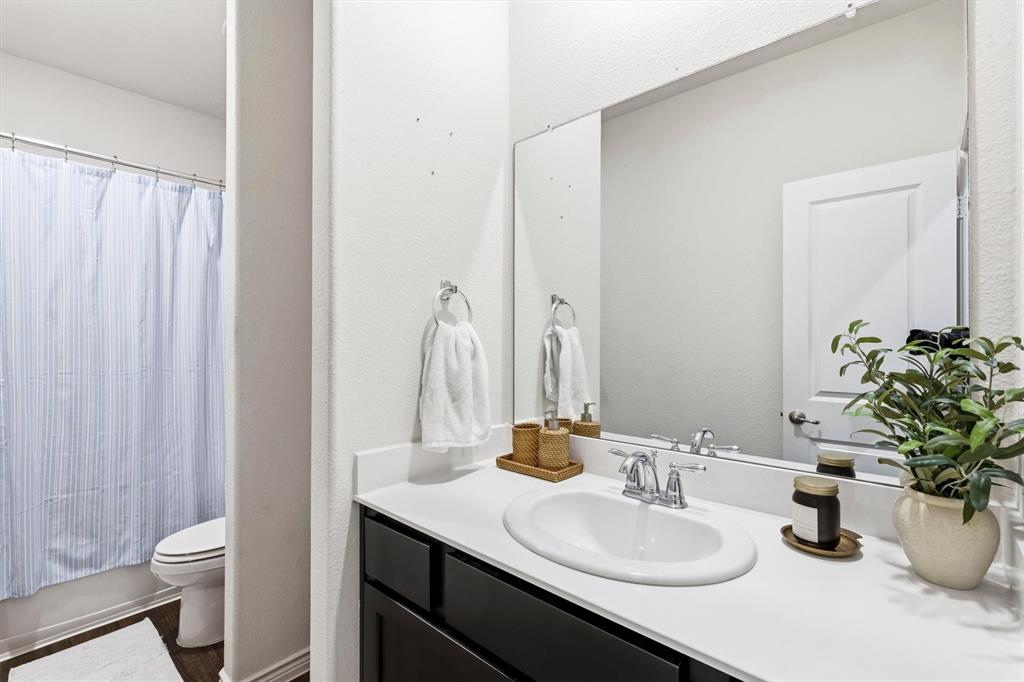 CAMDEN PARK OF RED OAK - Residential
