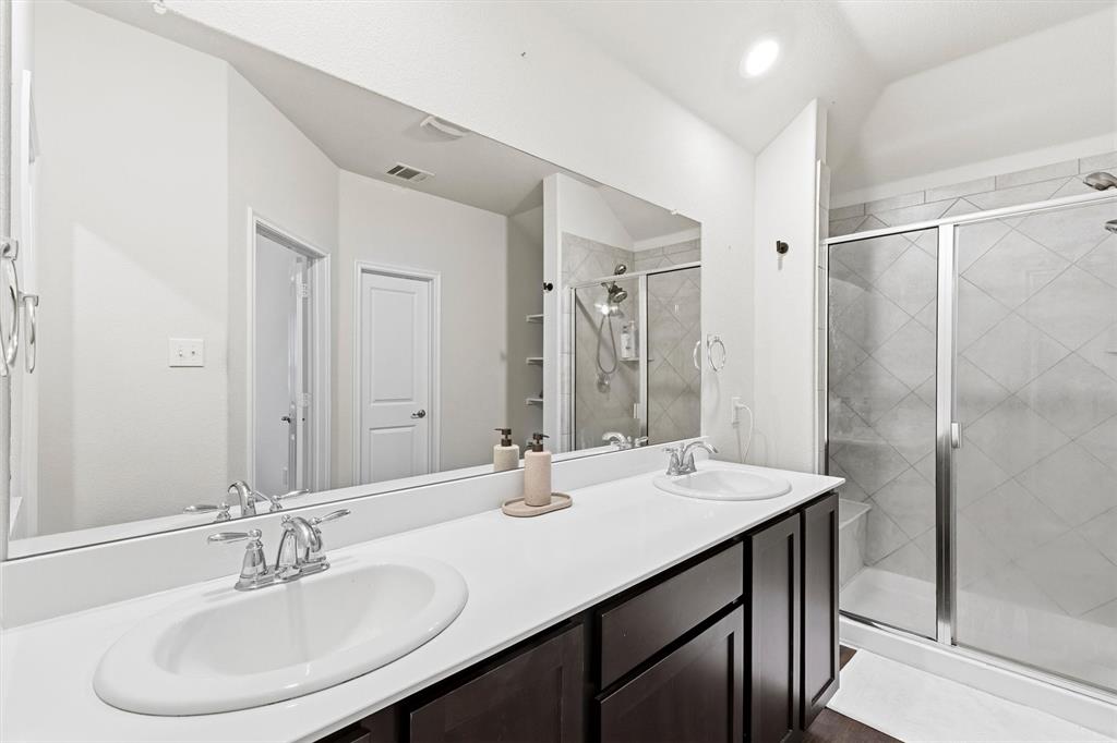 CAMDEN PARK OF RED OAK - Residential