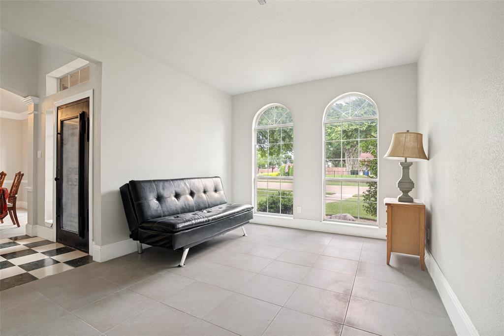 3631 Mackenzie Lane