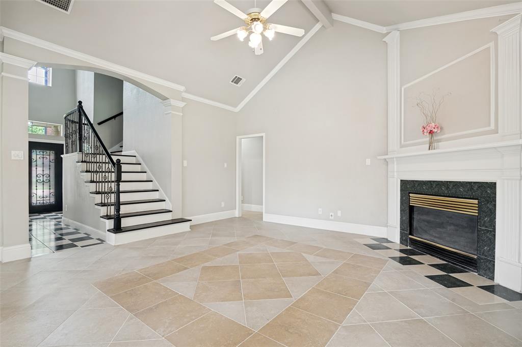 3631 Mackenzie Lane