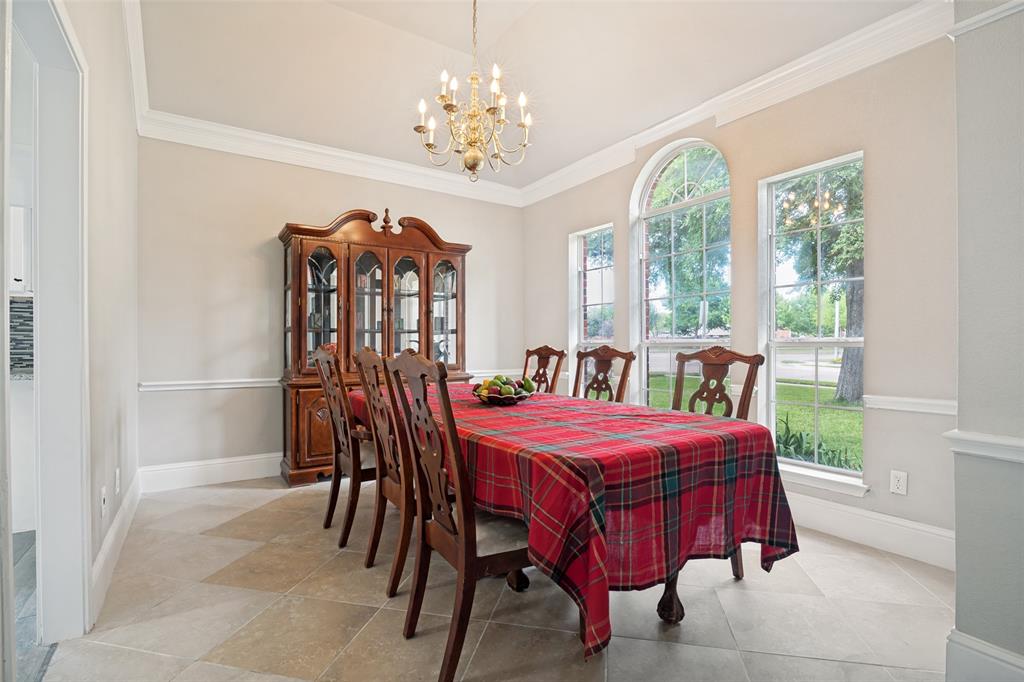 3631 Mackenzie Lane