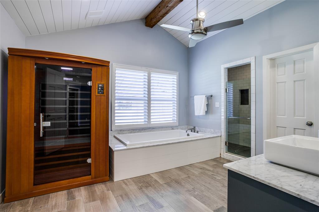 Mockingbird Manor - Residential