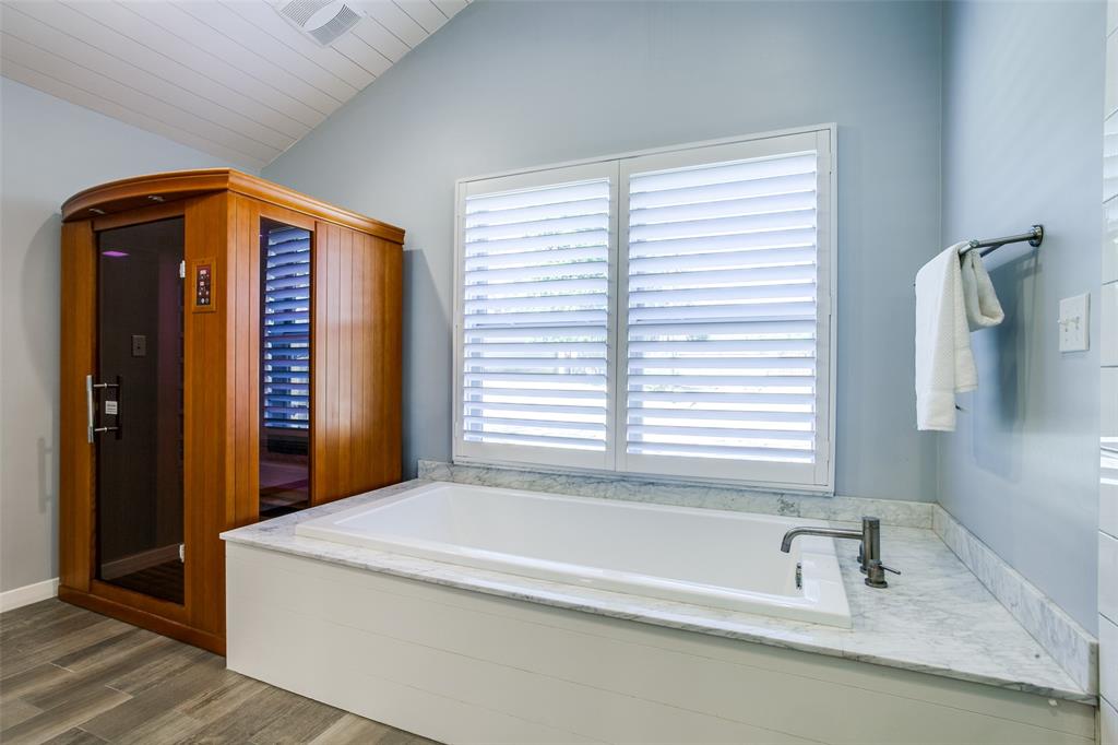 Mockingbird Manor - Residential