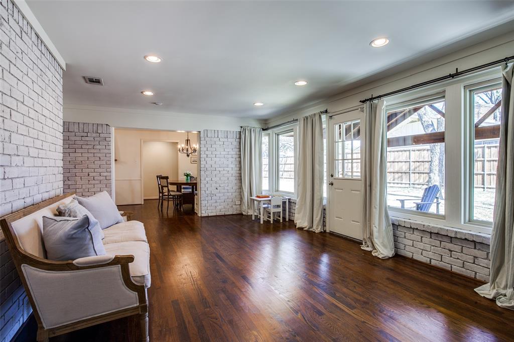 Mockingbird Manor - Residential