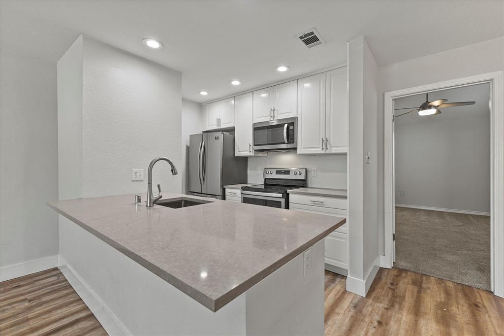 Oaks On Montfort Condos - Residential Lease