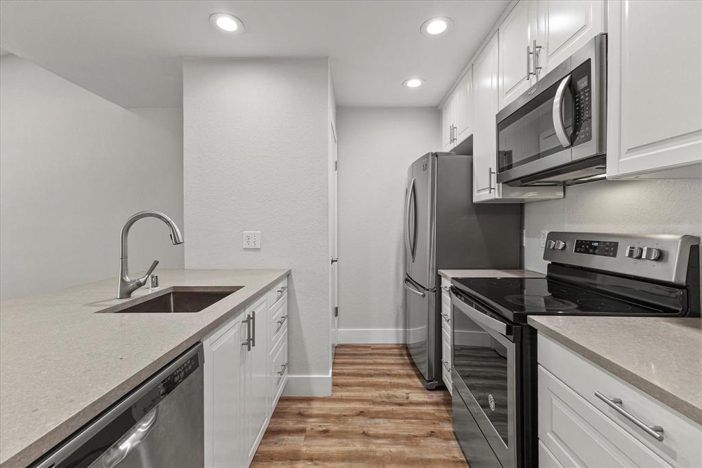 Oaks On Montfort Condos - Residential Lease