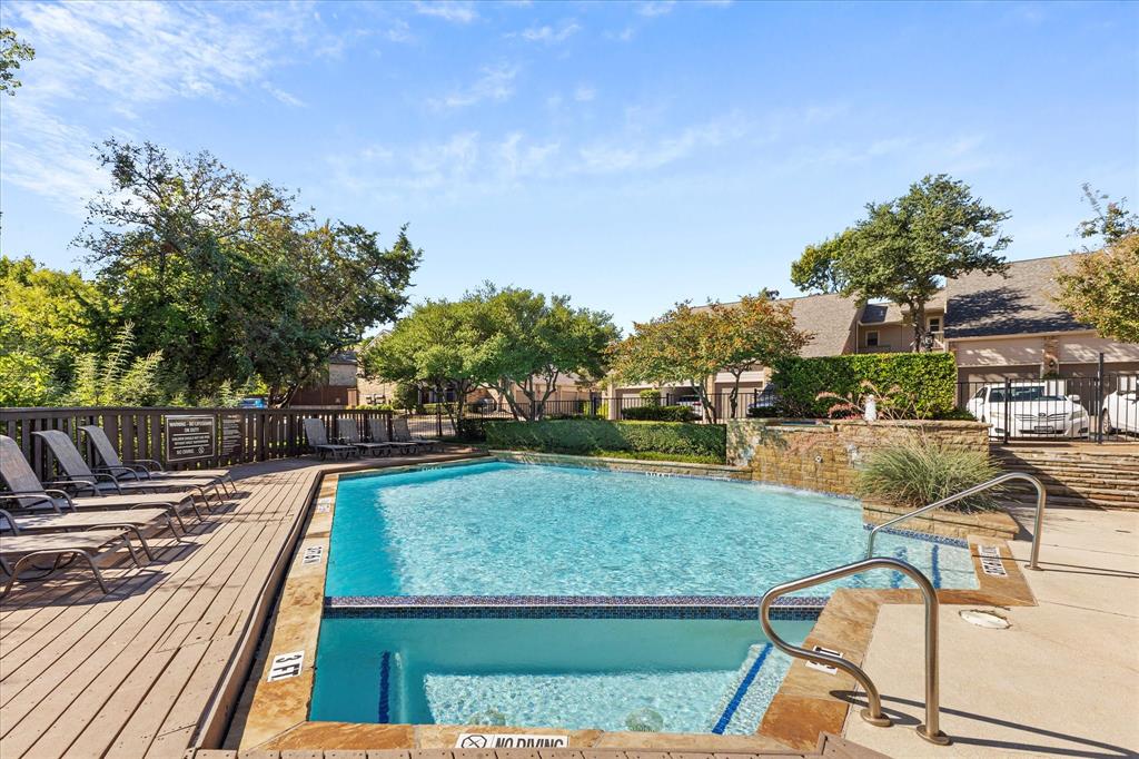 Oaks On Montfort Condos - Residential Lease