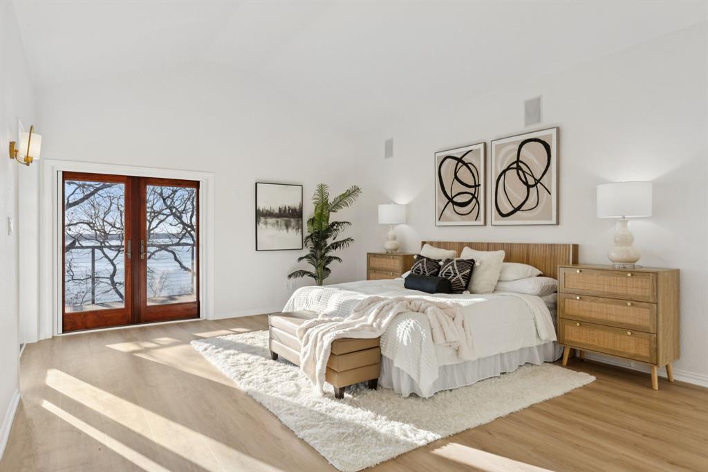 Emerald Sound At Lake Lewisvil - Residential