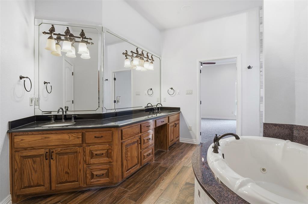 Decordova Bend Estate - Residential