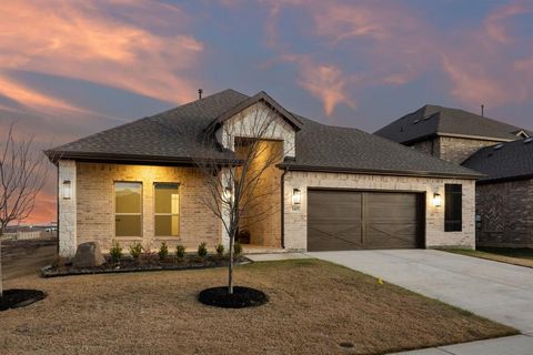 1415 WOODPECKER Lane Mansfield TX 76063