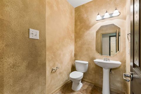 Tiny photo for 915 Fieldstone Drive, Cedar Hill, TX 75104 (MLS # 21198499)