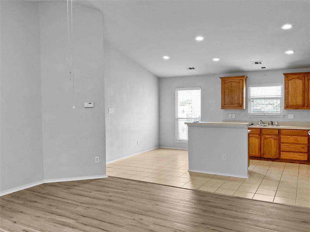 Alexandra Meadows - Residential Lease