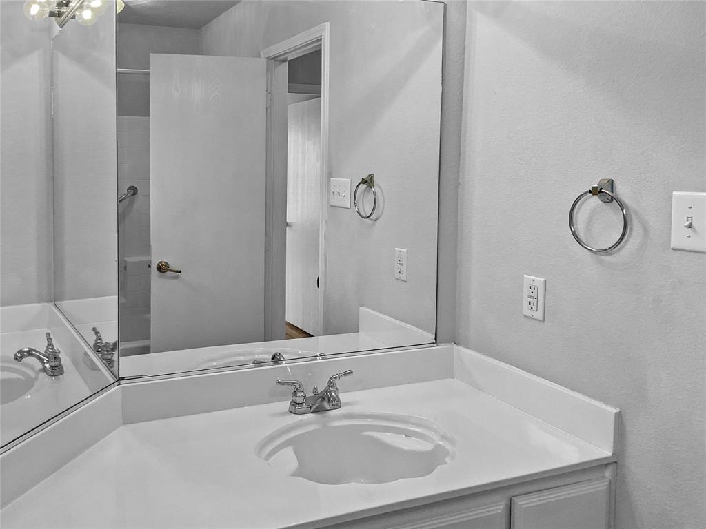 Alexandra Meadows - Residential Lease