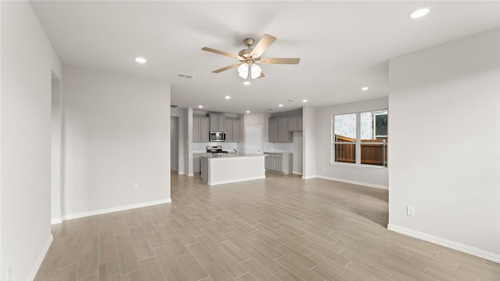 Country Hollow Sales Phase 1 - Residential