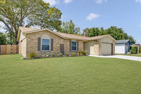Tiny photo for 7208 Romford Way, North Richland Hills, TX 76182 (MLS # 21396263)