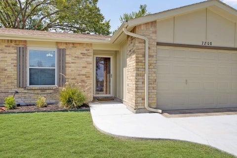 Photo of 7208 Romford Way, North Richland Hills, TX 76182 (MLS # 21396263)