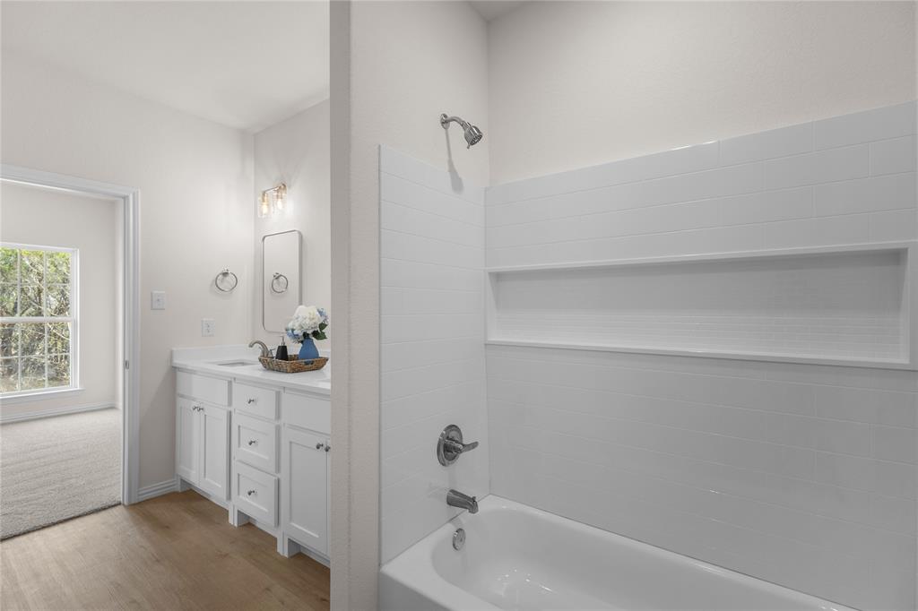 THE ESTATES - Residential