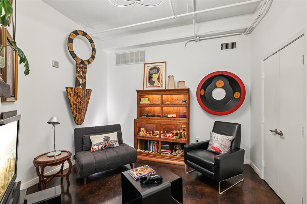 Beat At The South Side Station - Residential