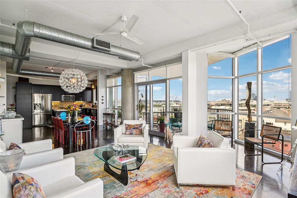 1001 Belleview Street 708