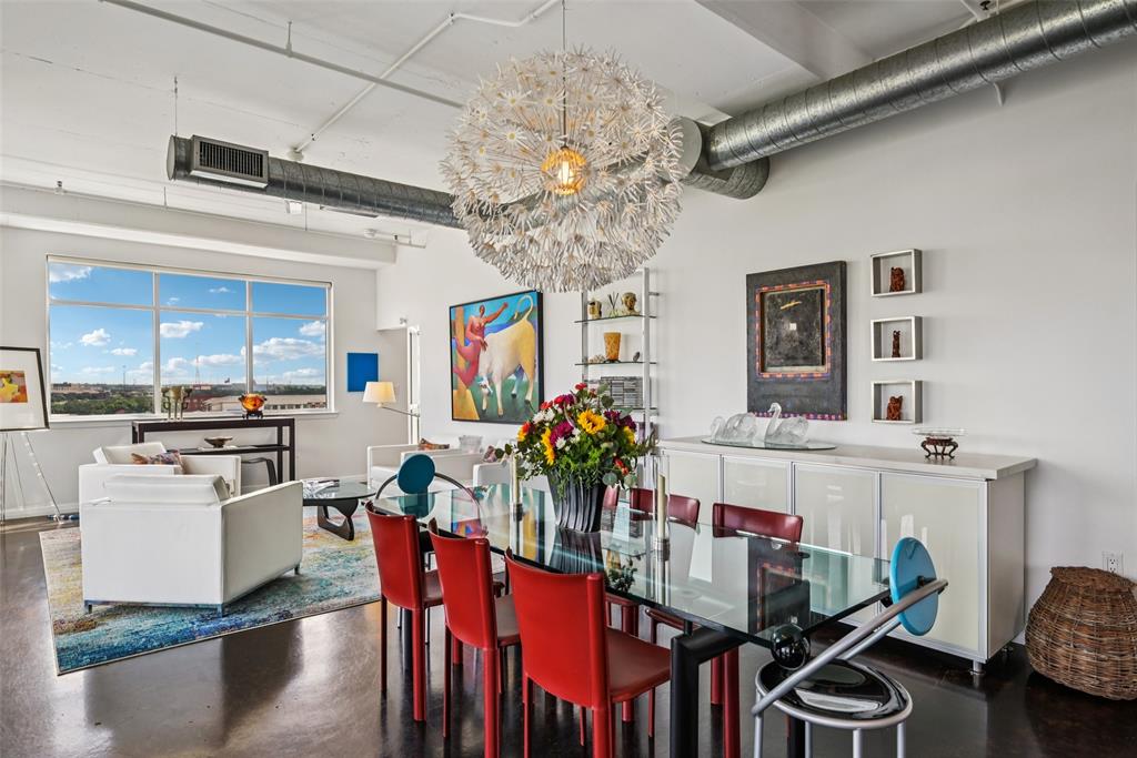 1001 Belleview Street 708