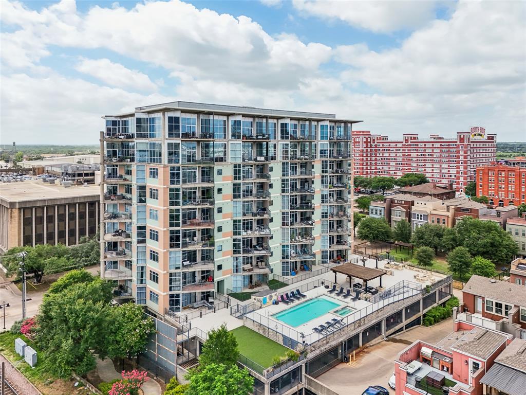 Beat At The South Side Station - Residential