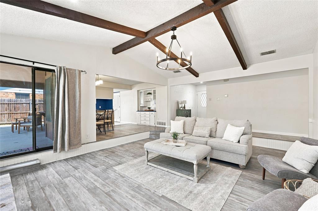 3113 Mossy Oak Lane