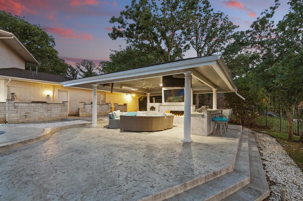 772 Lakewood Court