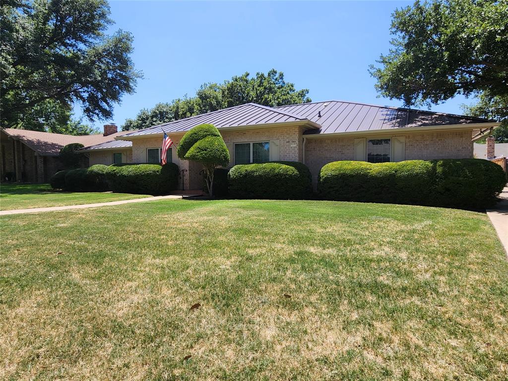 Country Day Estates - Residential