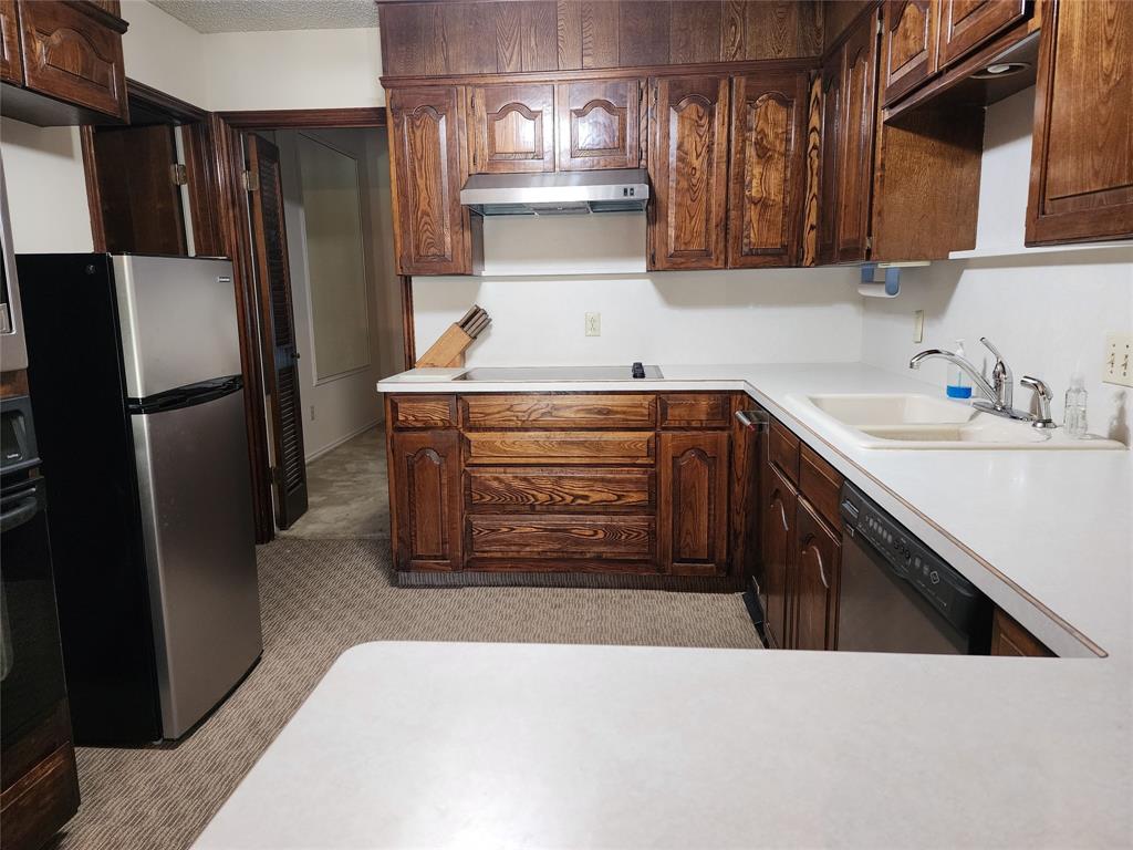 Country Day Estates - Residential