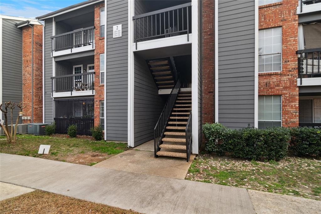 Cimarron Court Condo Ph 1 - Residential